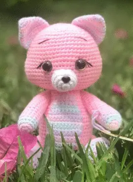 GATO TEJIDO A MANO 20 CM