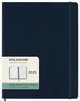 MOLESKINE AGENDA SEMANAL CLÁSICA DE 12 MESES DE 2025, TAPA DURA, XL (7.5 X 9.75 PULGADAS), AZUL ZAFIRO, 144 PÁGINAS