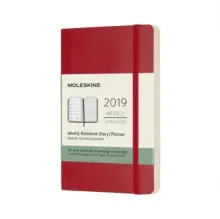 12M WEEKLY NOTEBOOK POCKET SCARLET RED SOFT COVER 2019 (DSF212WN2Y