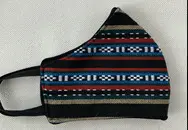 MASCARILLA ESTILO TÍPICA RAYAS NEGRO, ROJO, CELESTE